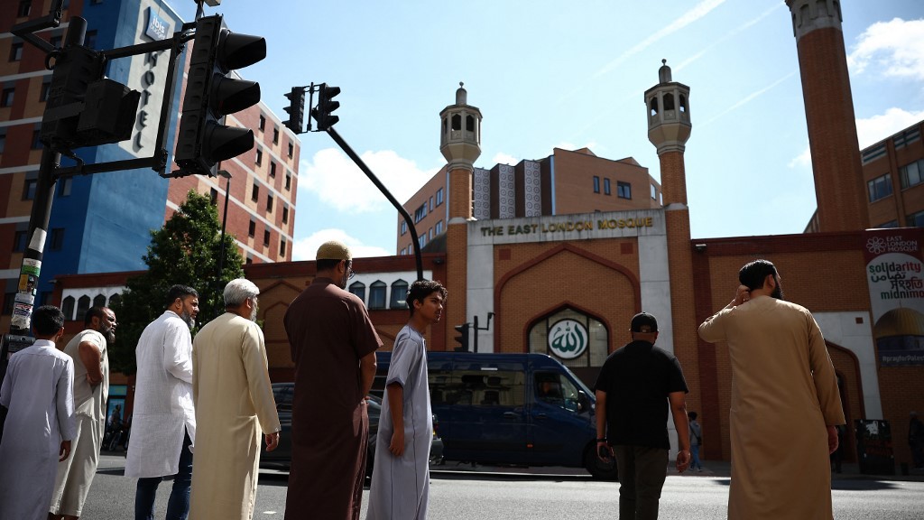 UK mosques attacked once every five days in last year, amid rising Islamophobia