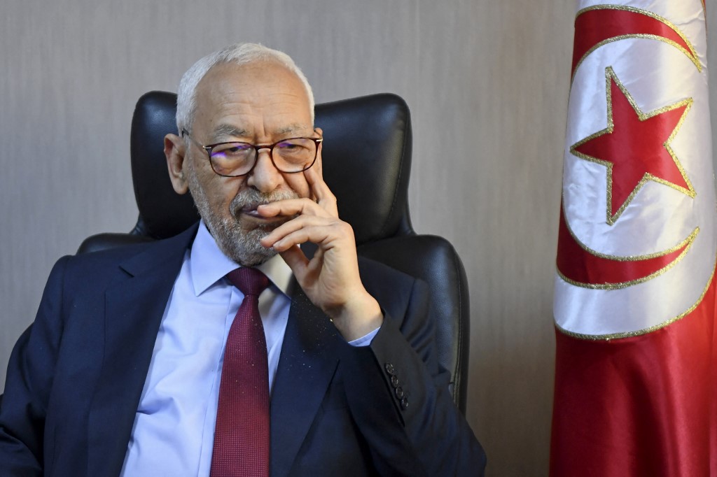 Tunisia: Ghannouchi's daughter says family denied information after his collapse in prison