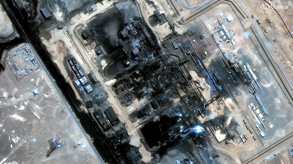 Attack on Saudi Arabian pipeline may cut four percent of world's oil supply