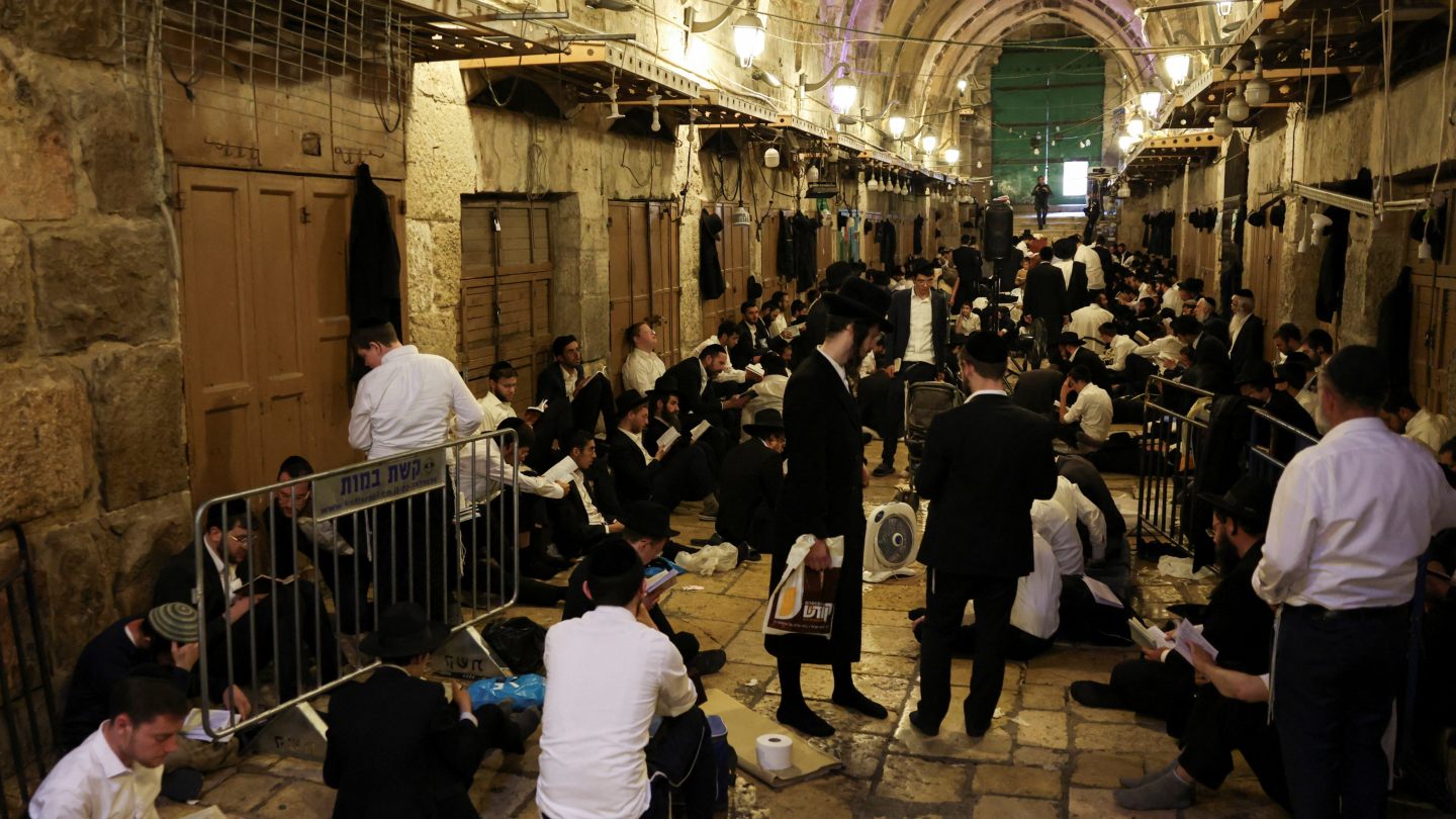 Israeli actions 'paving way for total control' over Al-Aqsa, says Hamas